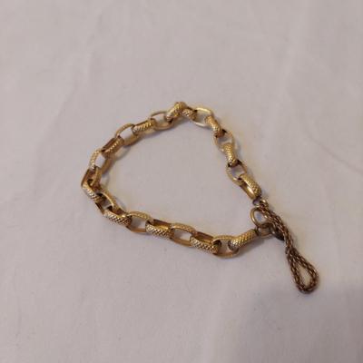Gold and Stone Scarab Necklace and Bracelet (P-BBL)
