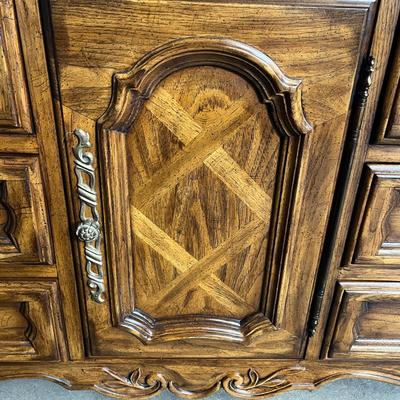 9 Drawer Cabernet Dresser By Drexel
