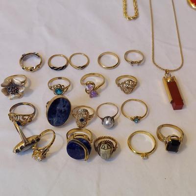Gold Costume Jewelry (P-BBL)