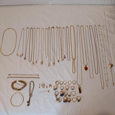 Gold Costume Jewelry (P-BBL)
