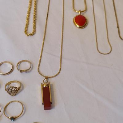 Gold Costume Jewelry (P-BBL)