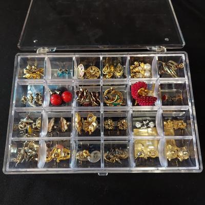 Post Back Earrings w/ Acrylic Storage Containers (P-BBL)