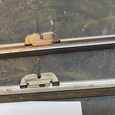 Small Wipers