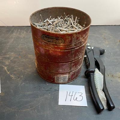 Rivet Lot