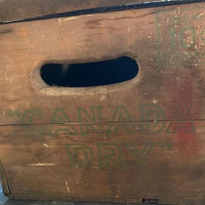 Vintage Canada Dry Box