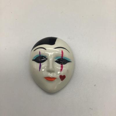 Brooch vintage mime mask