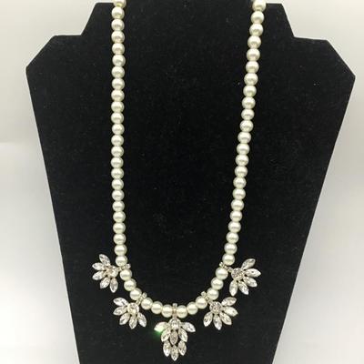 Ice pearls vintage necklace