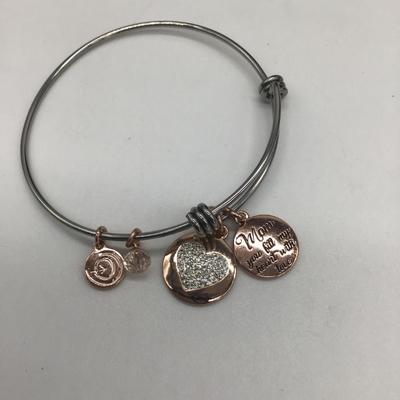 Mom you fill my heart with love charm Bracelet