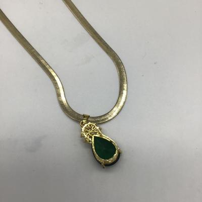 Emerald dream necklace