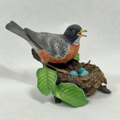 American Robin on Nest Porcelain Figurine Lenox