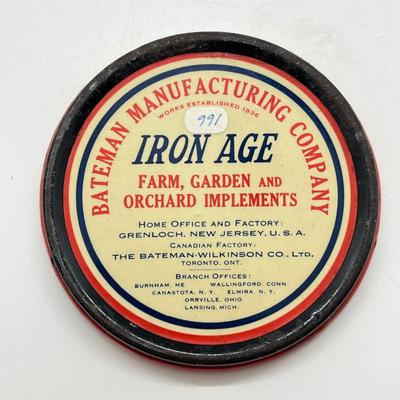 LOT 2K: Antique WWI Victory Commemorative Paperweight - Bateman Manufacturing Iron Age Implements