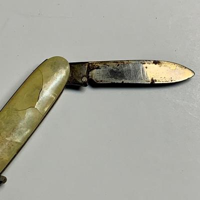 LOT 43 B: Small Pocket Knife Collection: Old Cutler, Volen Dam, Strassburg & More