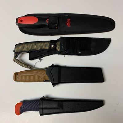 LOT 46 B: Pocket Knives, Black Label Tactical Blade, Camluss Titanium Blade, & More