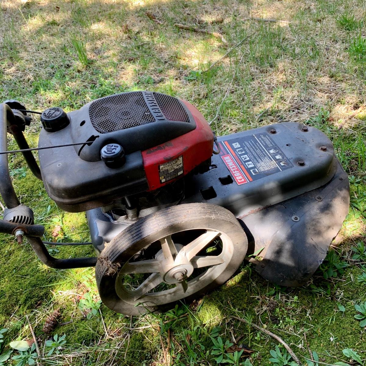 LOT 168 S Craftsman 5.0 HP/ 22" Weed trimmer