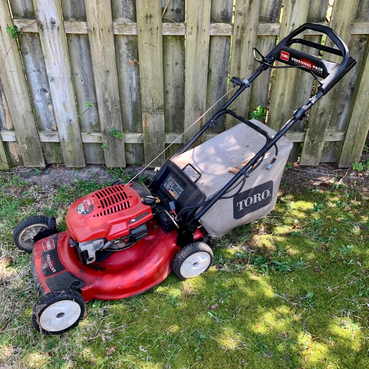 LOT 170 S Toro GTS 6.75 HP Lawn Mower