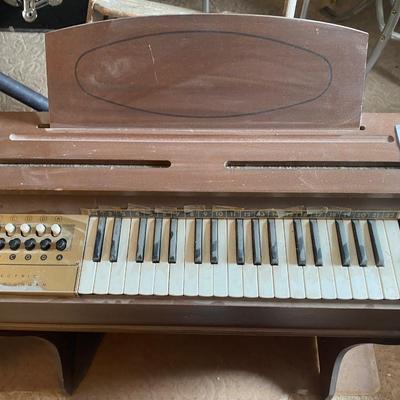 Vintage Electric Organ