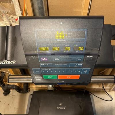 NORDICTRACK EXP 1000 X TREADMILL