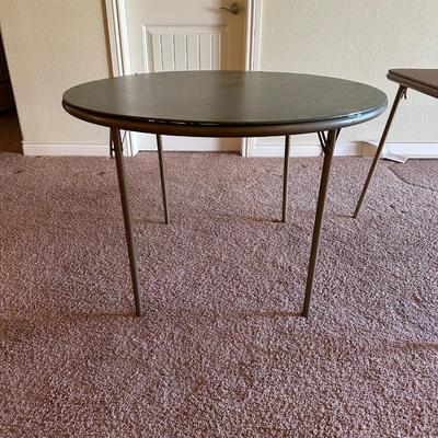 1 ROUND FOLDING POKER TABLE AND A SQUARE CARD TABLE