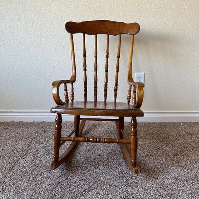 VINTAGE SEWING ROCKING CHAIR