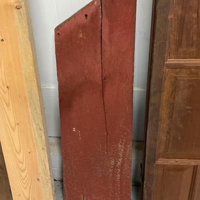 Miscellaneous Barn Wood Planks and Screen (G2-DZ)