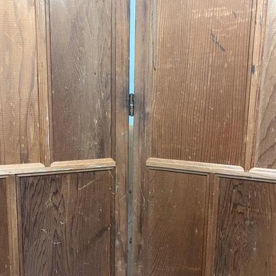 Miscellaneous Barn Wood Planks and Screen (G2-DZ)