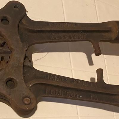 Vintage Cattle Dehorner Shears