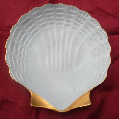 Limoges Porcelain Clam Design Trinket Dish with Gilded Accents- Approx 7"