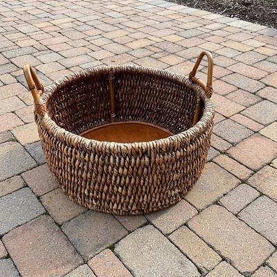 G348 Large Rattan Basket with Handles