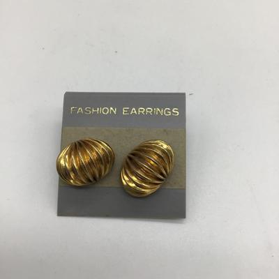Gold toned fashion earrings
