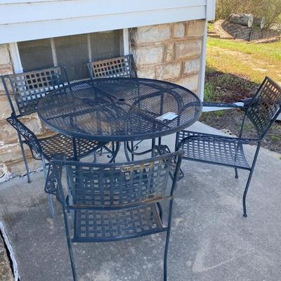 Outdoor Table and Chairs