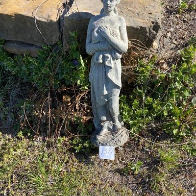 Broken Statue