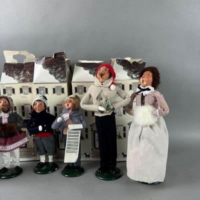 DR1336 Set of 7 Byers' Choice Carolers