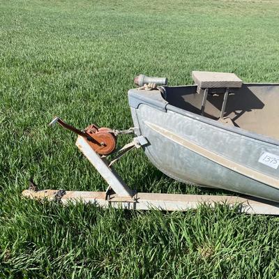 V Bottom Fishing Boat with Trolling Motor