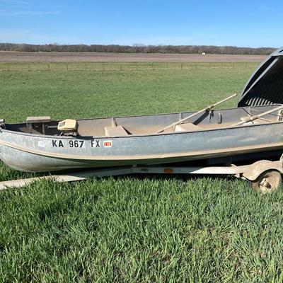 V Bottom Fishing Boat with Trolling Motor