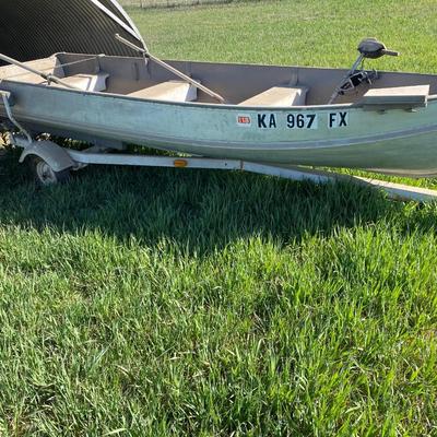 V Bottom Fishing Boat with Trolling Motor