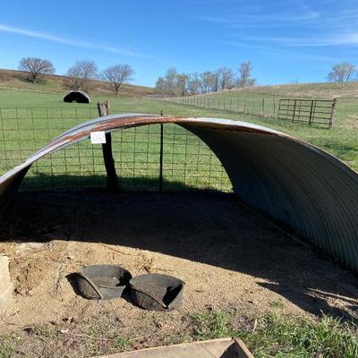Small Loafing Barn on Skids