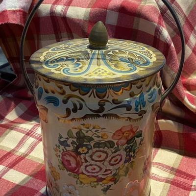 Lot of Assorted Vintage Tea Tins