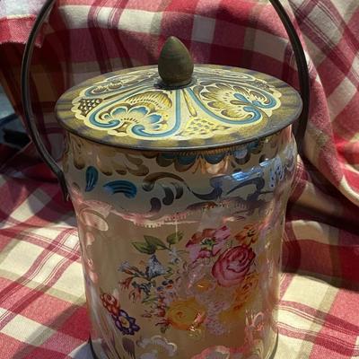 Lot of Assorted Vintage Tea Tins