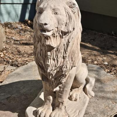 Heavy Cement Lion