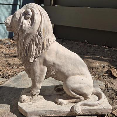 Heavy Cement Lion