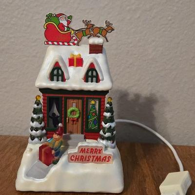 2009 Hallmark Animated Christmas House