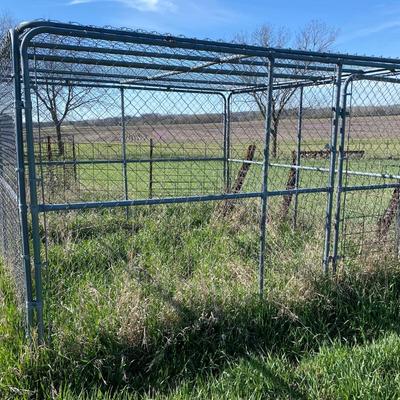 Dog Pen w/Top