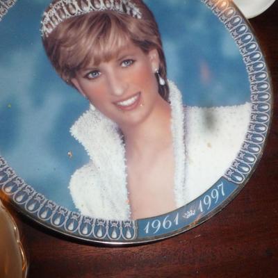 British Royal Family Commemorative Cups and Plates- Five Pieces