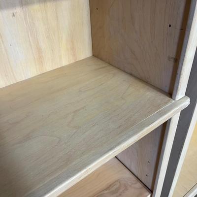 1 Wood Book Shelf â€˜Câ€™. (3 of 3)