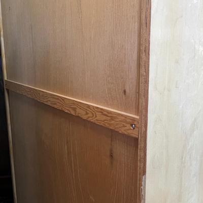1 Wood Book Shelf â€˜Câ€™. (3 of 3)