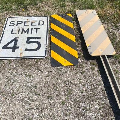 Sign Lot