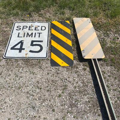 Sign Lot