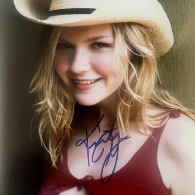 Actress Kirsten Dunst signed photo