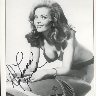 Land of The Giants Deanna Lund signed photo