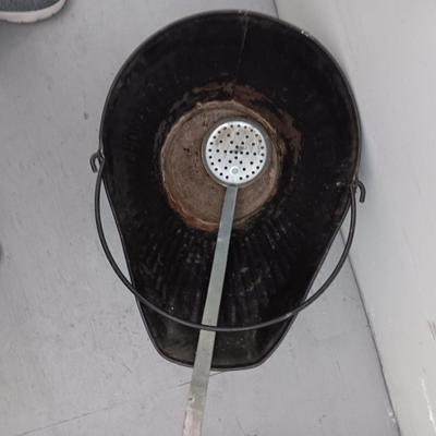 COAL/ASH BUCKET WITH A LONG HANDLED STRAINER
